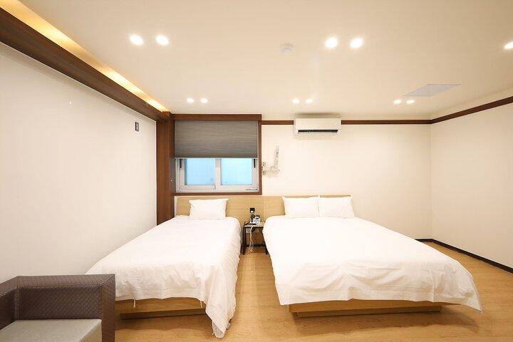 Room 25 of 75