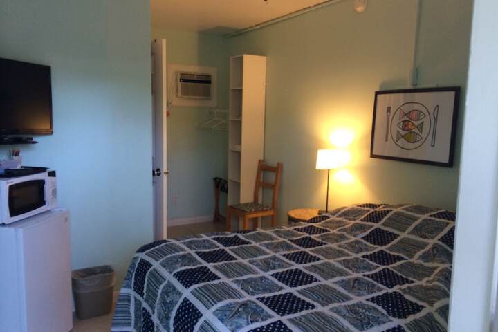 Room 8 of 64
