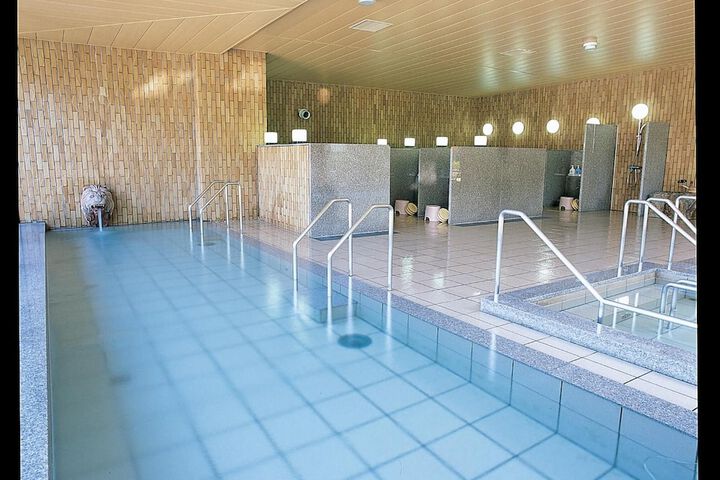 Hotel with Pool