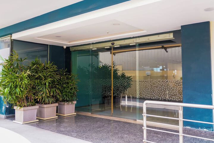 Hotel 8 of 9