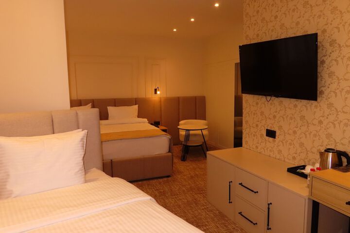 Room 34 of 51