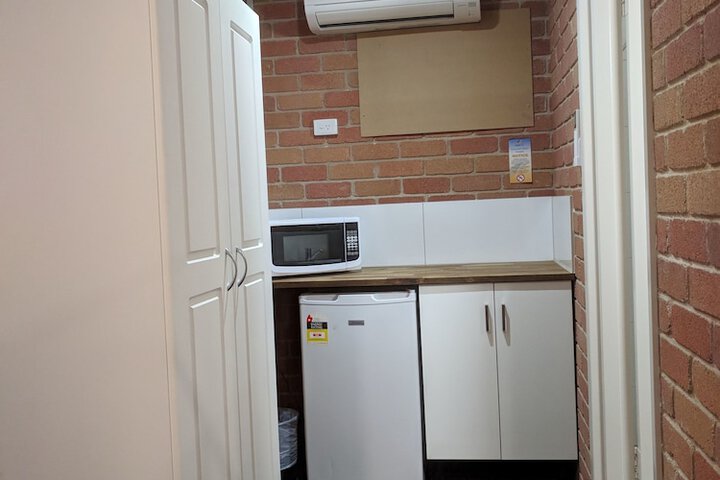 Room 18 of 74