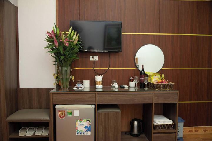 Room 7 of 13