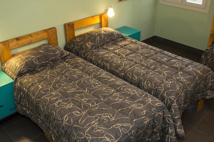Room 8 of 37