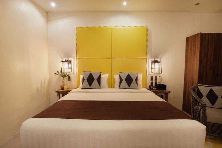 Room 18 of 40