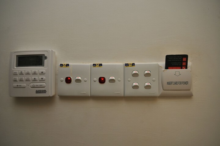 Room 15 of 48