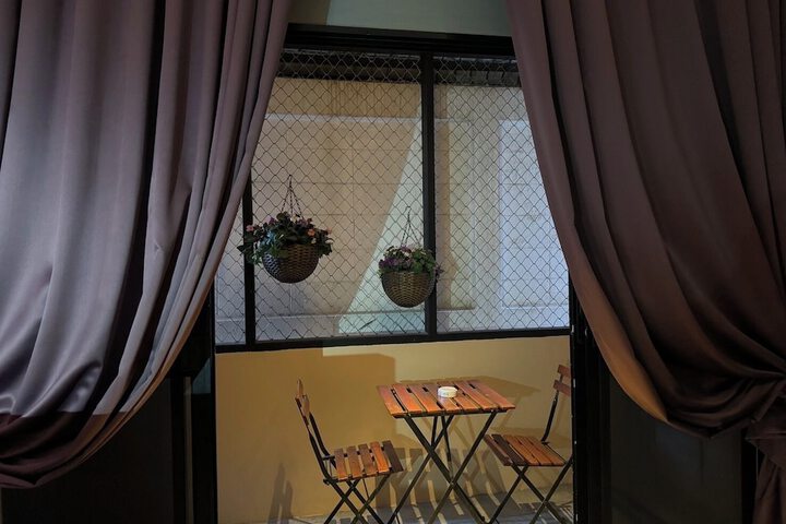 Room 27 of 43