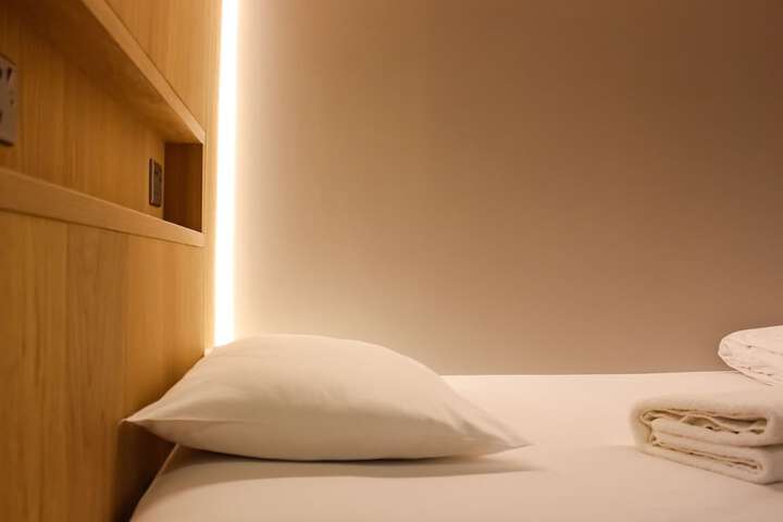 Room 8 of 49