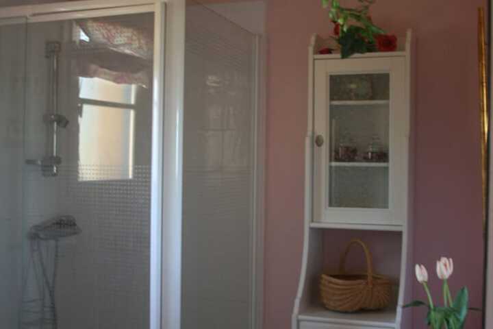 Room 13 of 27