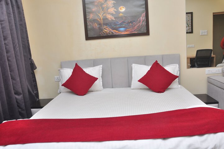 Room 10 of 26