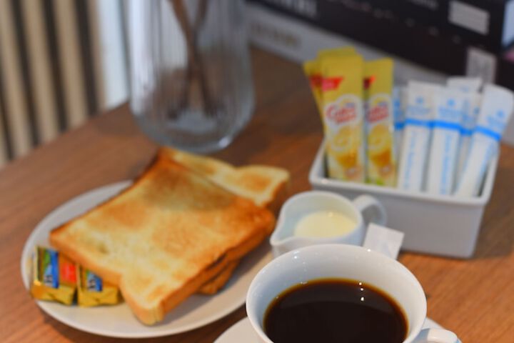 Breakfast/Coffee Service 34 of 38