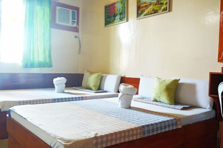 Room 7 of 118