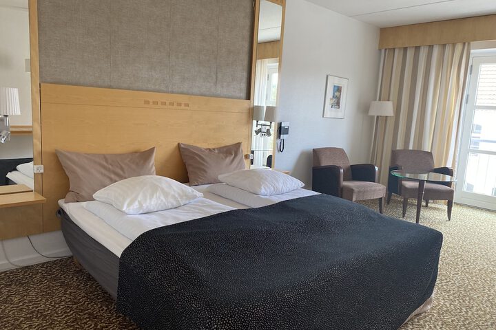 Room 14 of 34