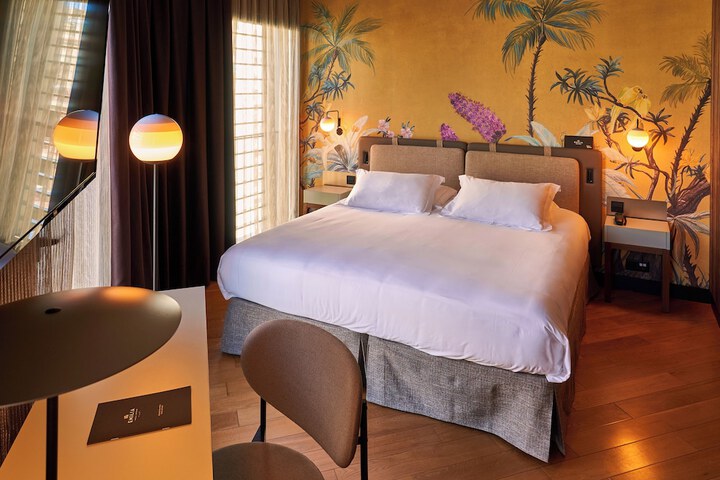 Room 28 of 75