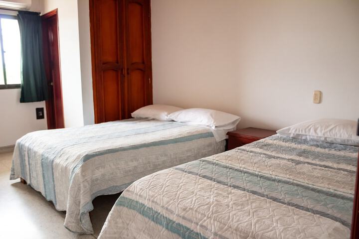Room 12 of 20