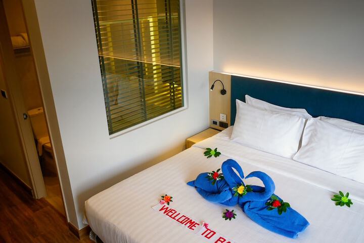 Room 25 of 90