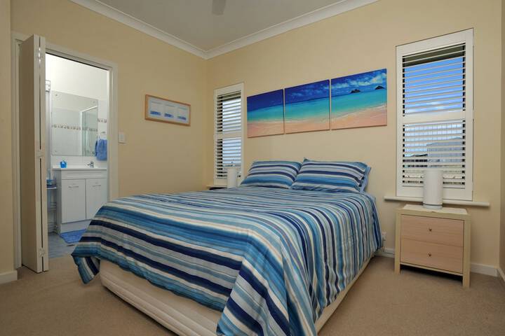 Room 4 of 19