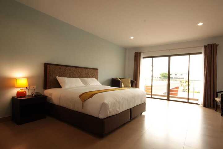 Room 8 of 31