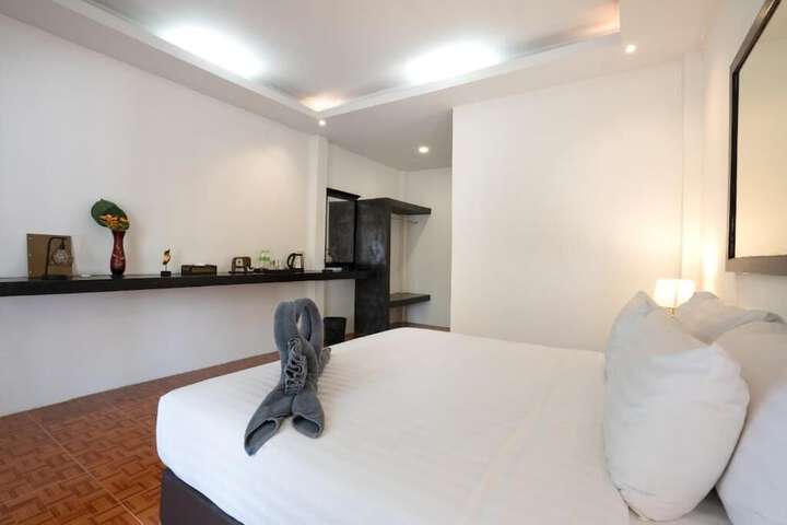 Room 3 of 30