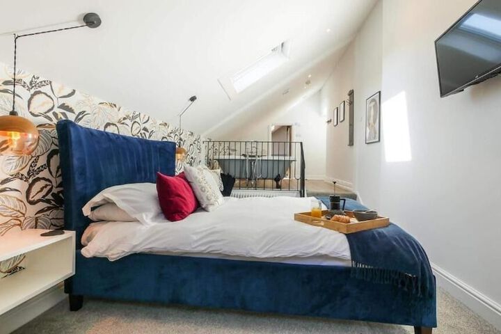 Room 3 of 35