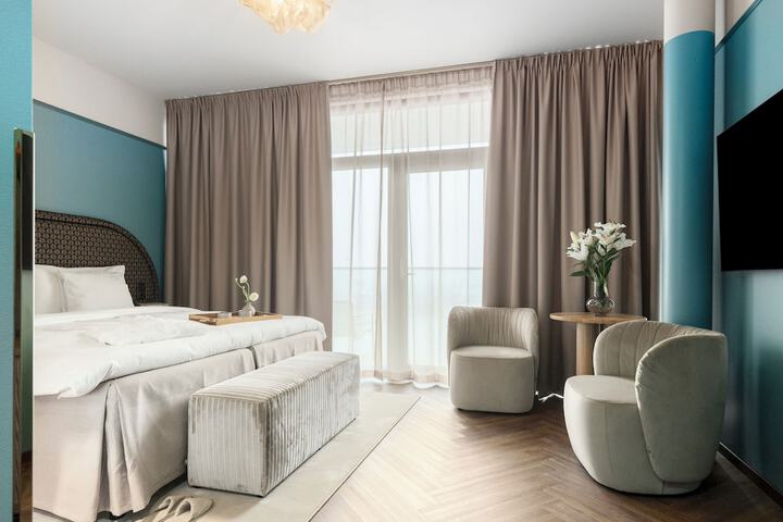 Room 8 of 62
