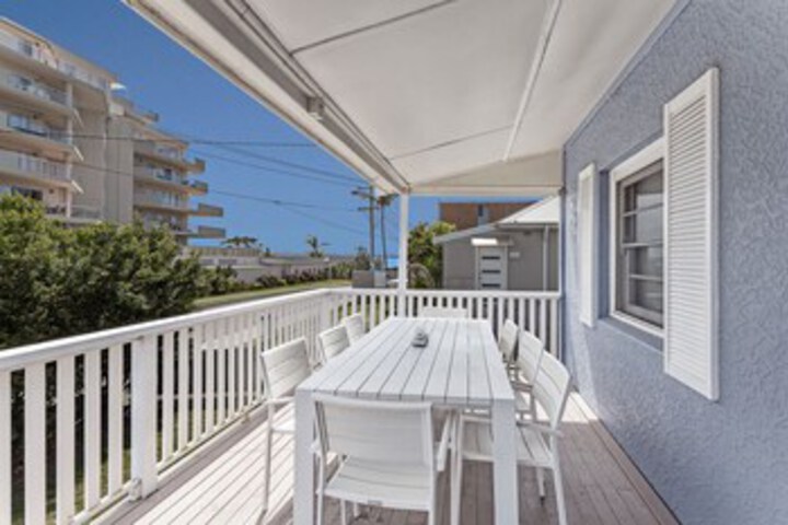 Terrace/Patio 2 of 17
