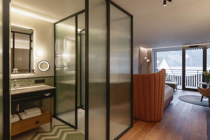 Room 74 of 130