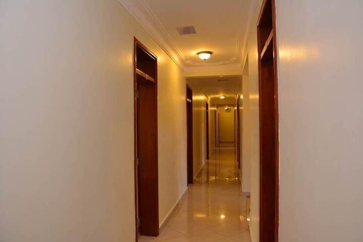 Ballroom/Hall 17 of 26