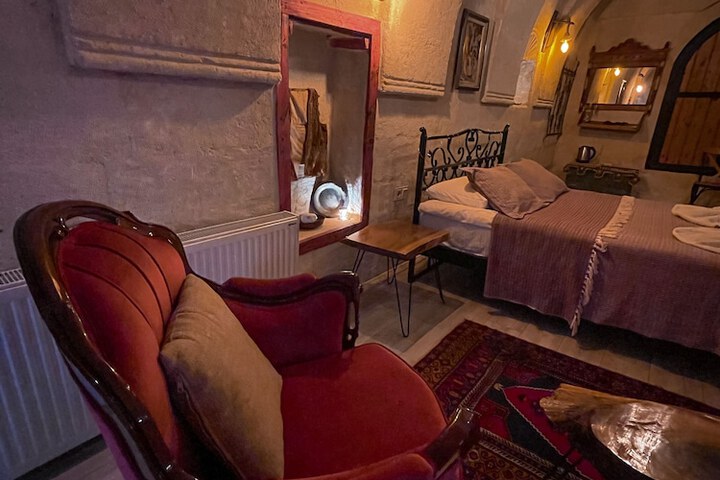 Room 5 of 56
