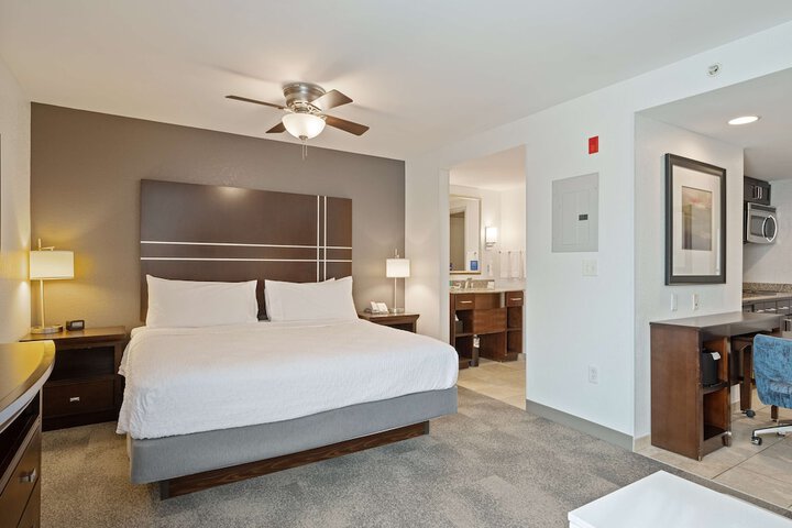 1 King Bed Studio Suite (12 of 30)