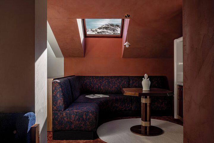 Room 42 of 71