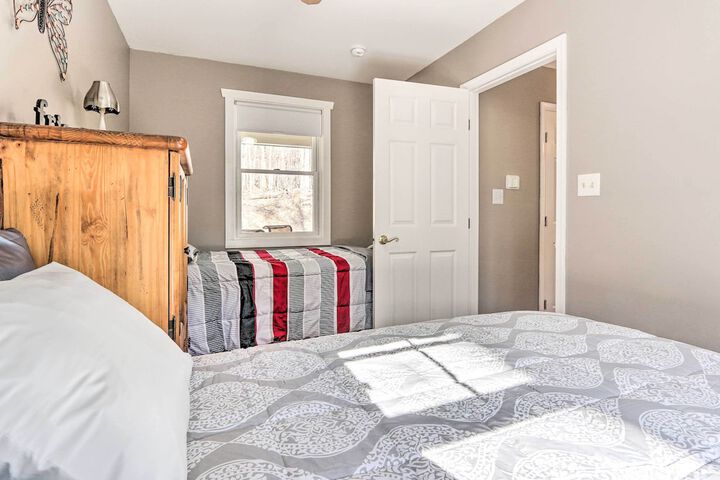 Room 2 of 35