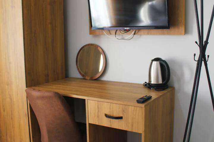 Room 9 of 21