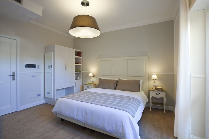 Room 12 of 74