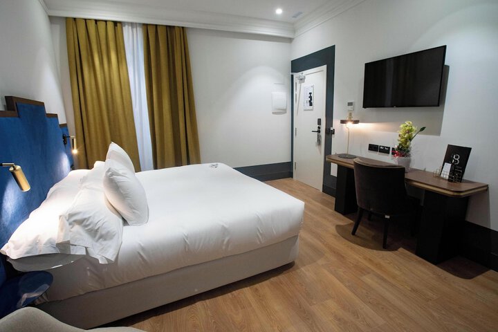 Room 14 of 43