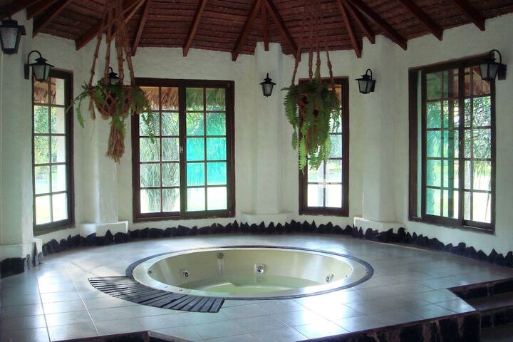 Spa 6 of 17