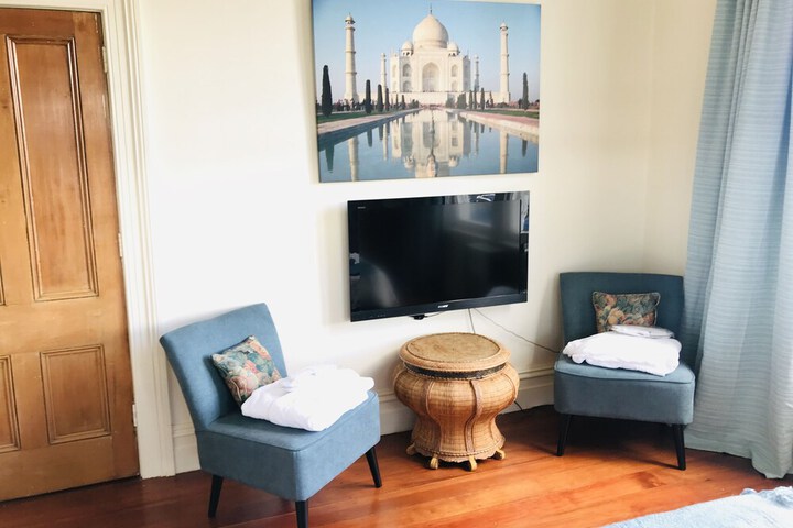 Room 4 of 51