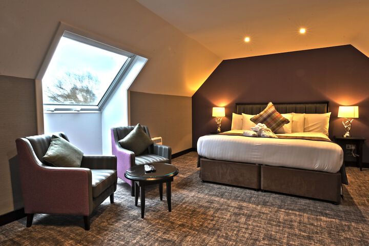 Room 6 of 43