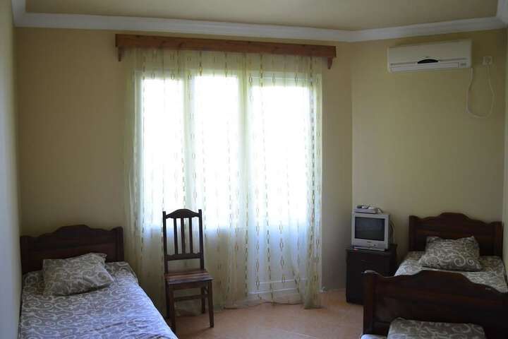 Room 7 of 20