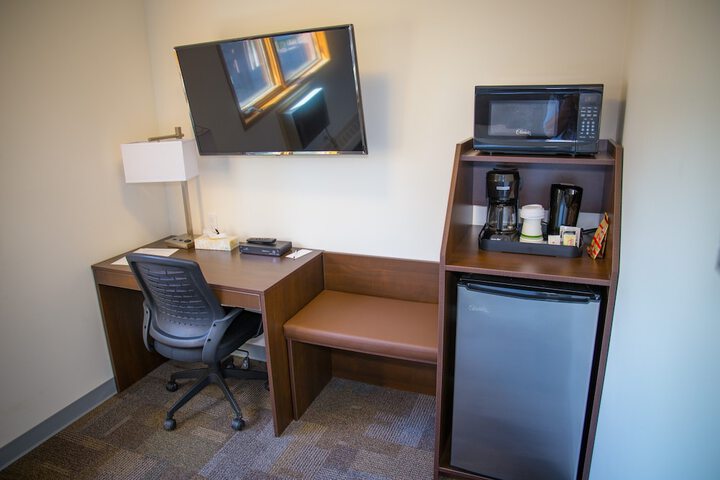 Room 4 of 20
