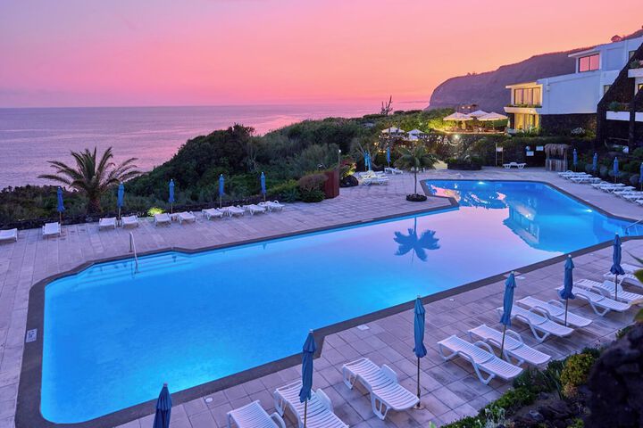 Pools & Facilities