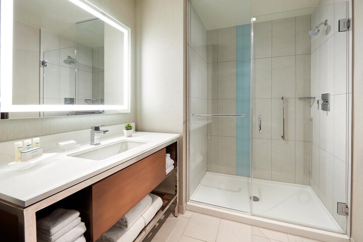Bathroom shower