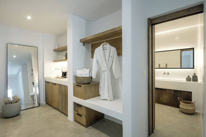 Room 45 of 151