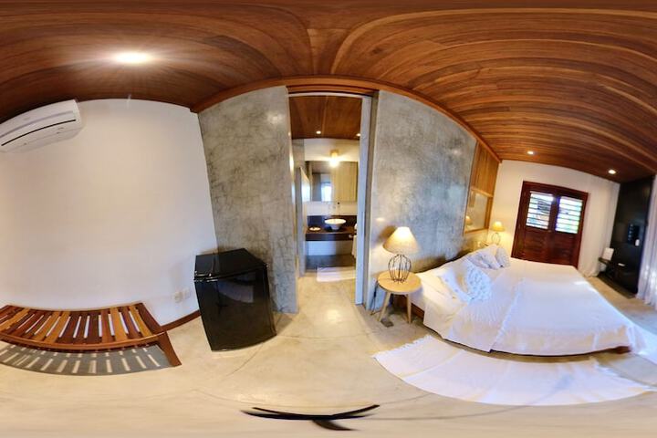 Room 26 of 112