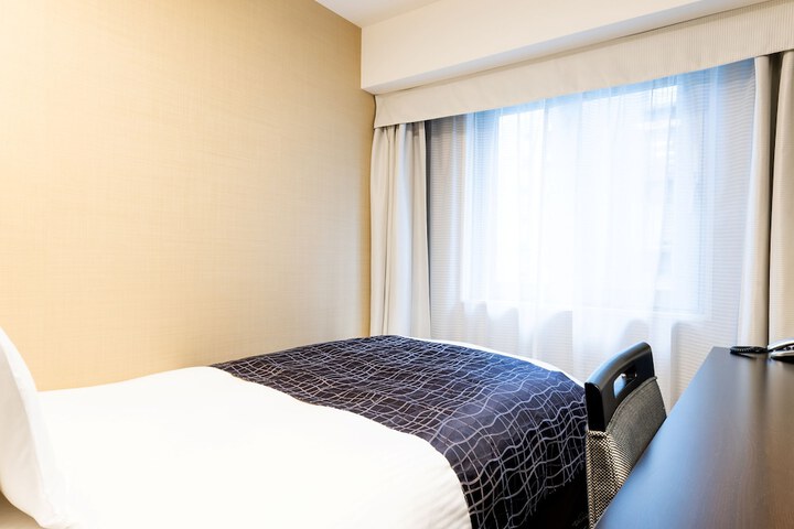 Room 20 of 122