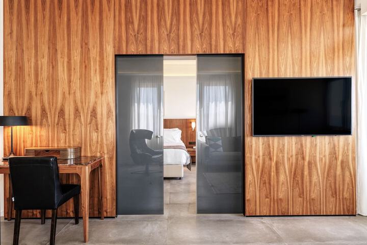 Room 34 of 154