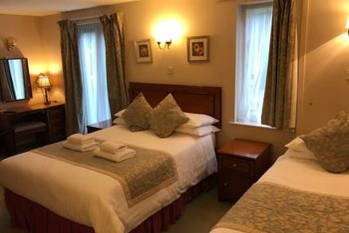 Room 9 of 30