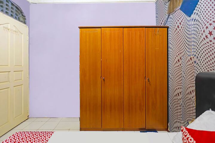 Room 13 of 23