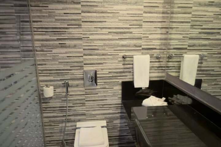 Room 40 of 59