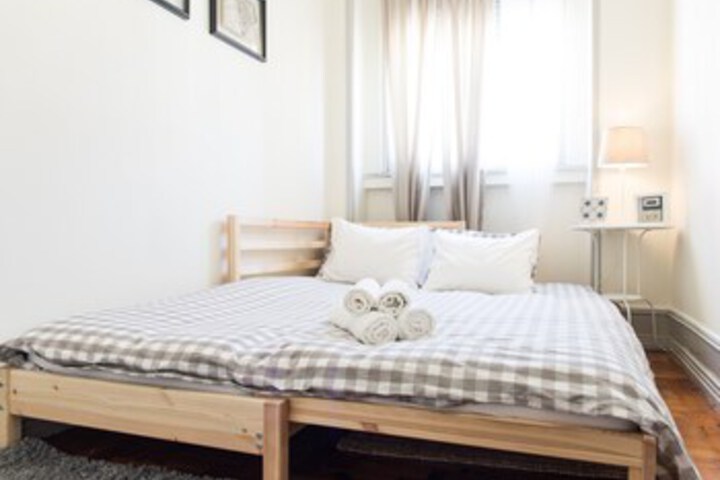 Room 53 of 64